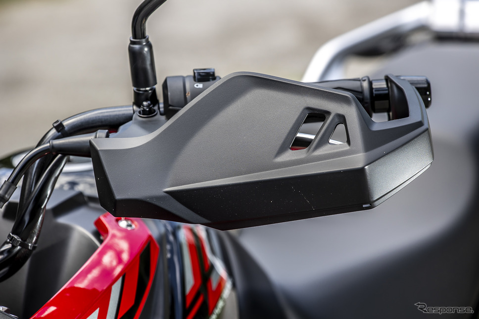 スズキ Vストローム250《写真撮影 山内潤也》