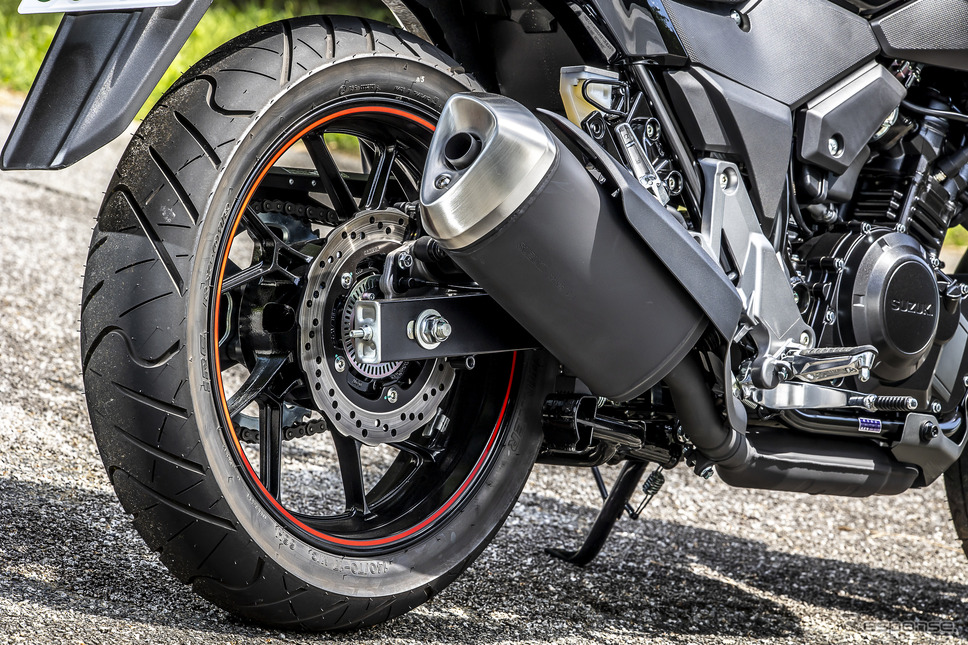 スズキ Vストローム250《写真撮影 山内潤也》