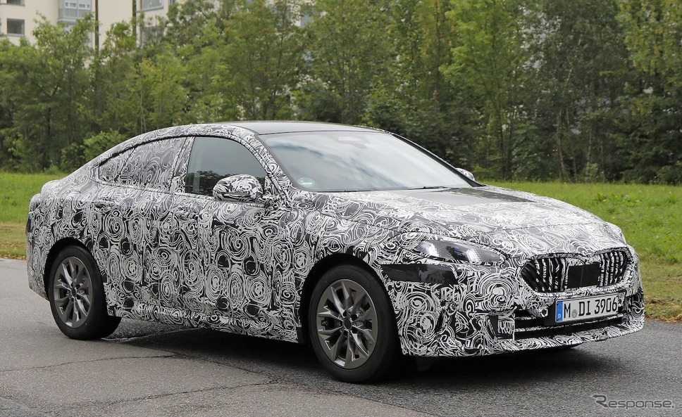 BMW 2シリーズ・グランクーペ 新型のプロトタイプ《APOLLO NEWS SERVICE》