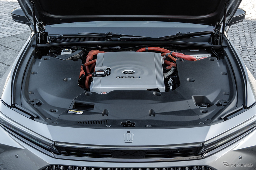 トヨタと独BMWが燃料電池車開発で提携強化へ。写真はトヨタ クラウンセダン FCEV《写真撮影 宮崎壮人》