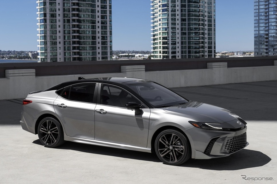 トヨタ カムリ 新型(XSE)《photo by Toyota》