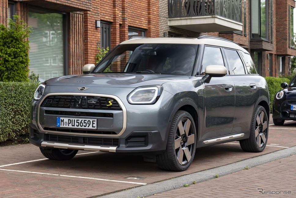 MINI カントリーマンSE ALL4新型《photo by MINI》