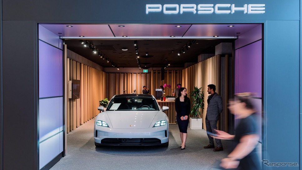 カナダでオープンした「ポルシェNOW」《photo by Porsche》