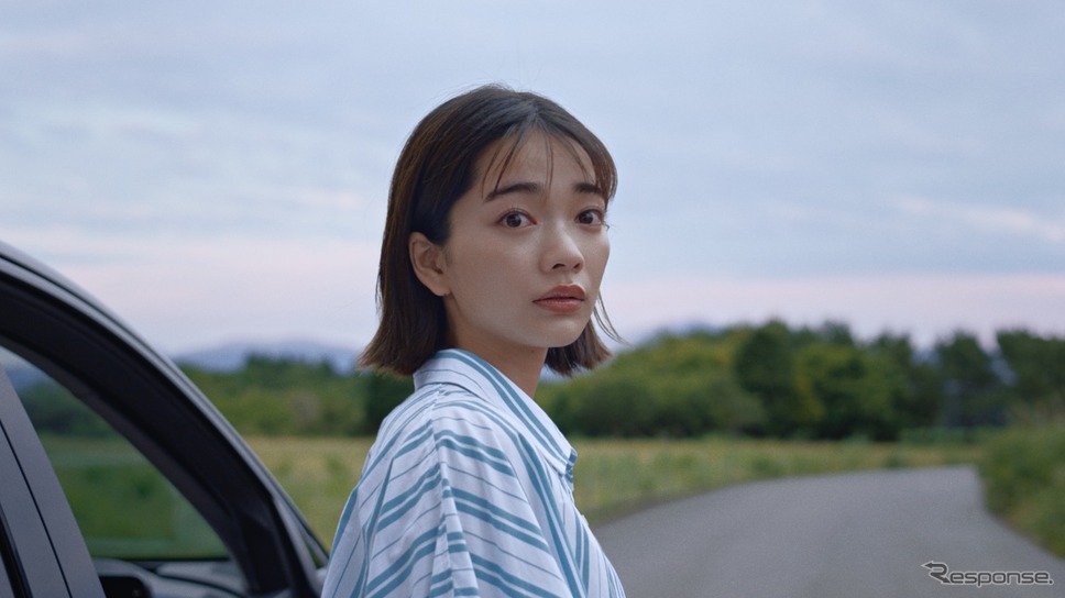 NISSAN LOVE STORY《写真提供 日産自動車》