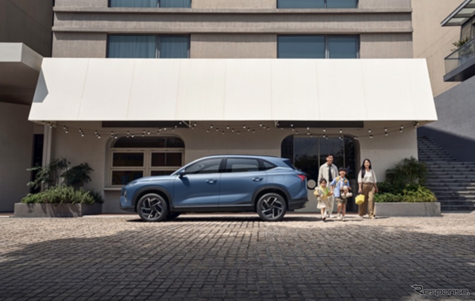 五菱汽車の新型電動SUV『五菱星光S』《photo by SAIC》