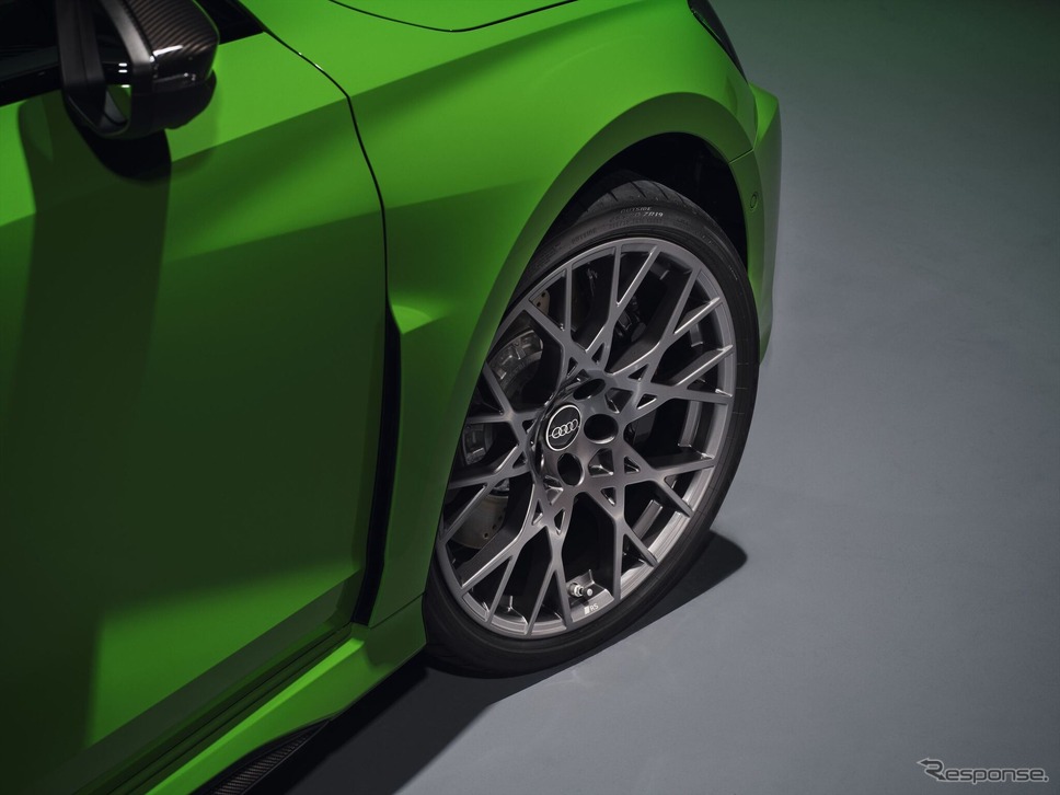アウディRS3スポーツバック 新型《photo by Audi》