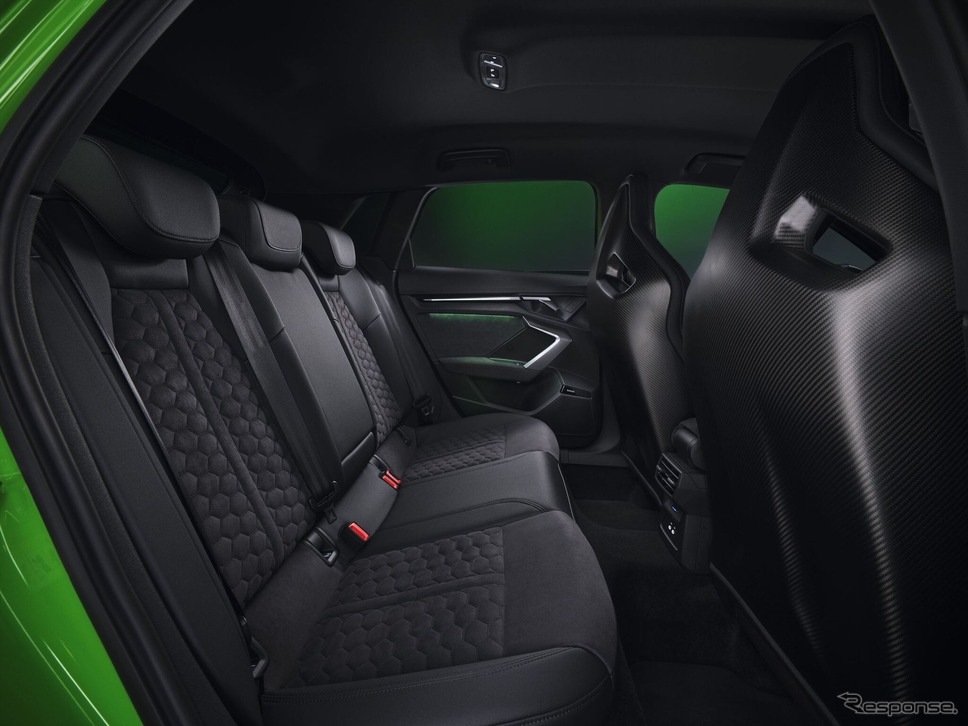 アウディRS3スポーツバック 新型《photo by Audi》