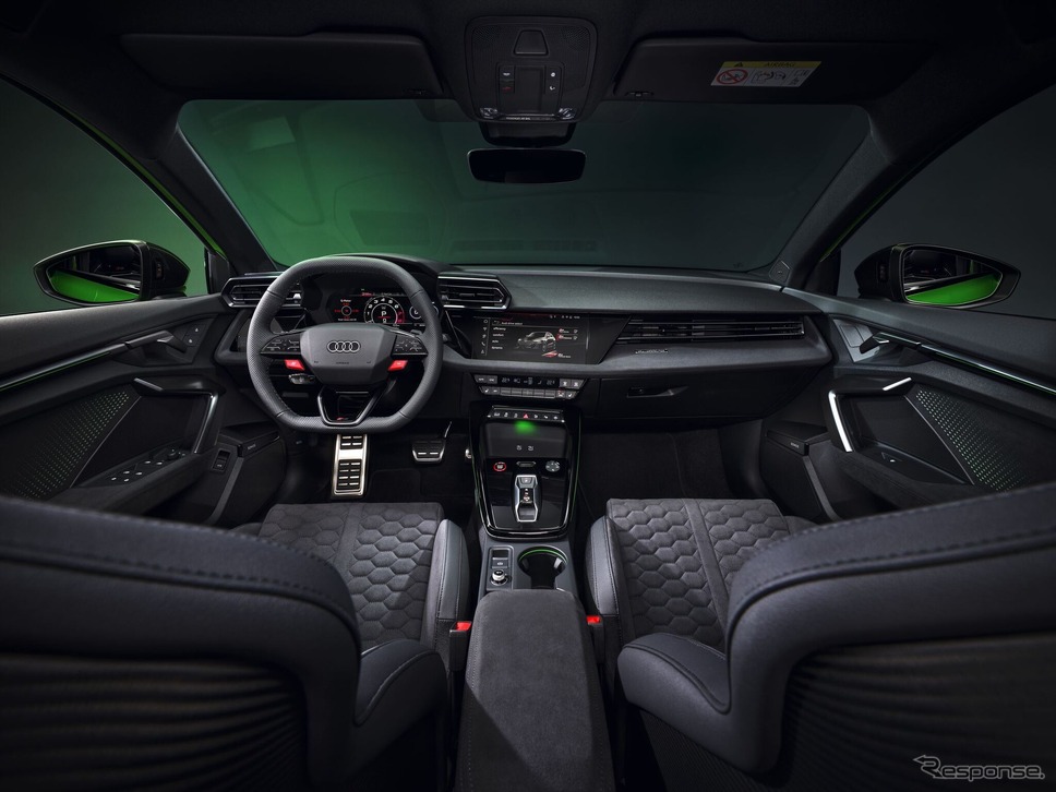 アウディRS3スポーツバック 新型《photo by Audi》