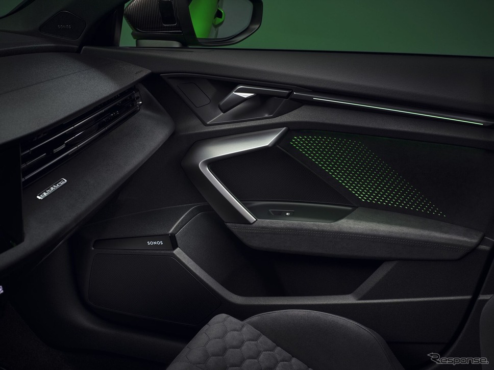 アウディRS3スポーツバック 新型《photo by Audi》