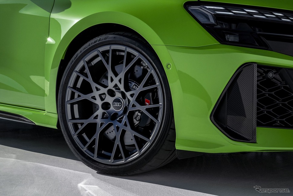 アウディRS3スポーツバック 新型《photo by Audi》