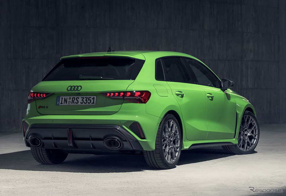 アウディRS3スポーツバック 新型《photo by Audi》