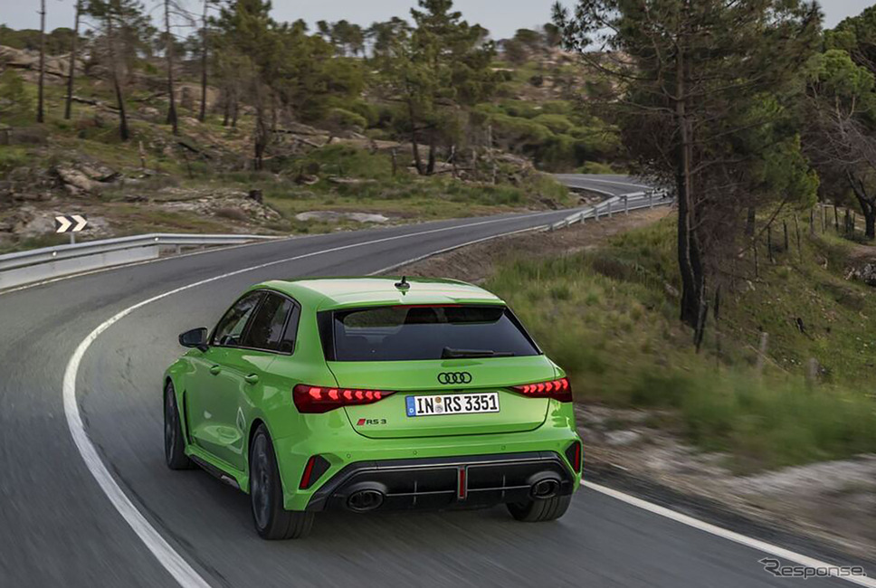 アウディRS3スポーツバック 新型《photo by Audi》