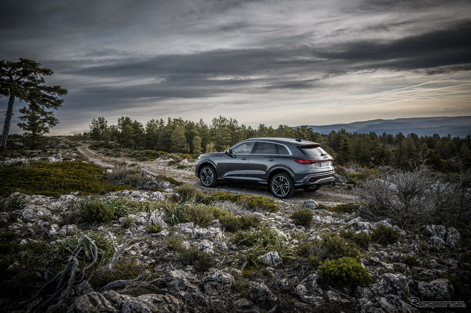 アウディ Q5 新型《photo by: Audi》