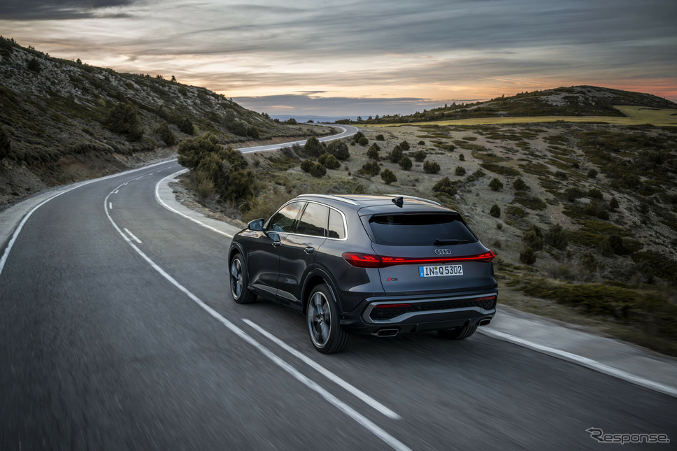 アウディ Q5 新型《photo by: Audi》