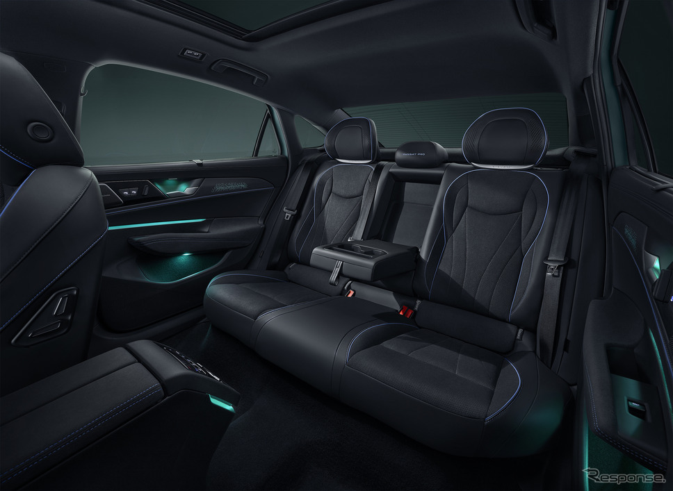 フォルクスワーゲン・パサートPro新型《photo by VW》