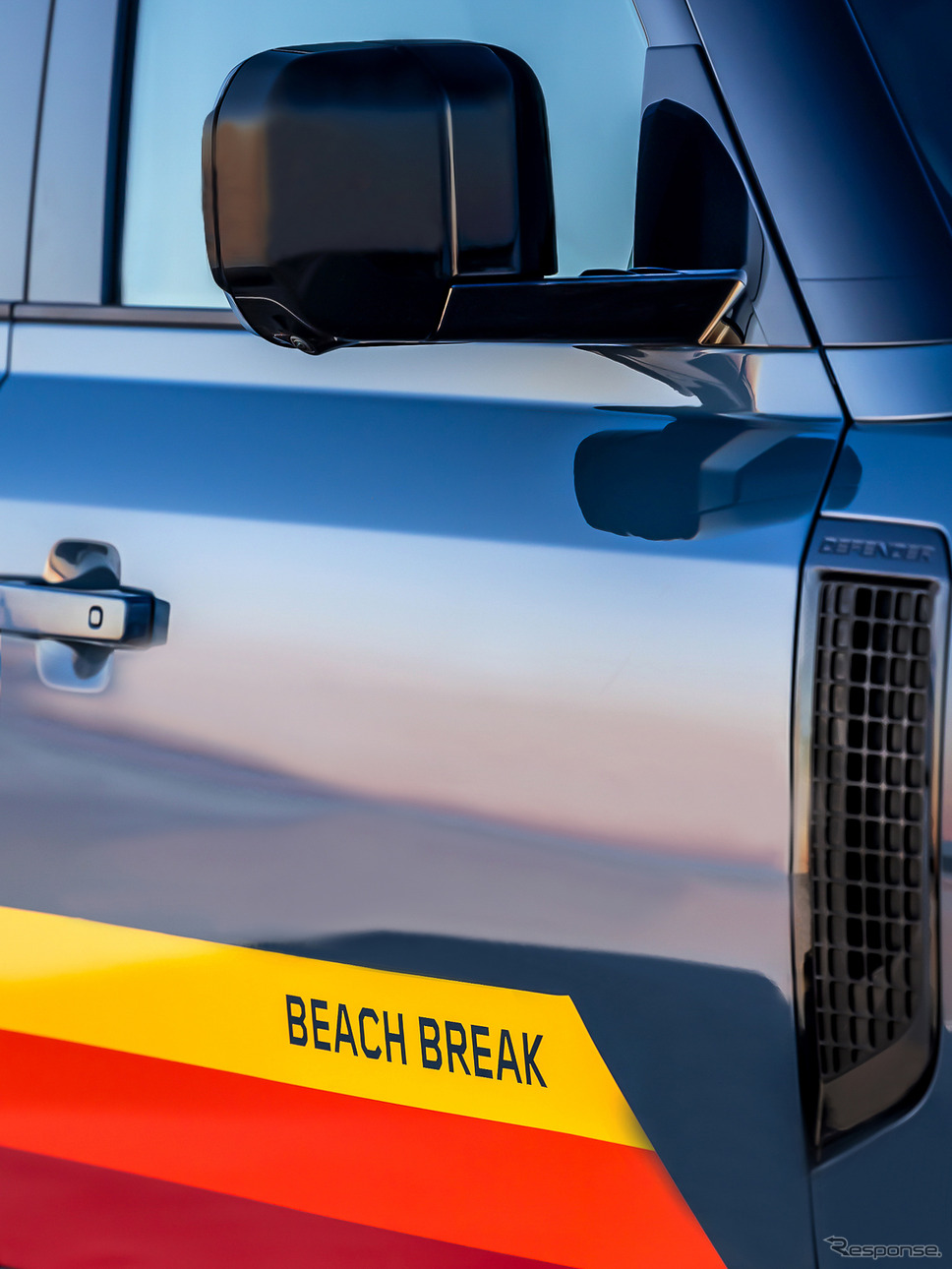 ディフェンダーの限定車「ビーチブレイク」《photo by Defender》