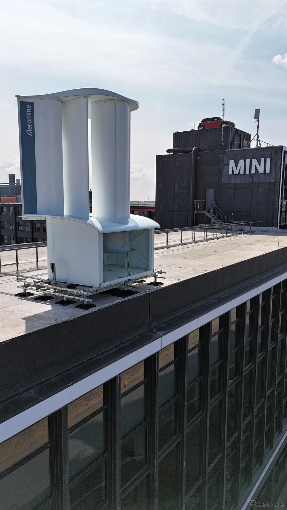 BMWグループが「無動作」風力発電システムをMINIの英工場に設置《photo by BMW》
