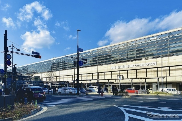 京都駅《写真提供 写真AC》