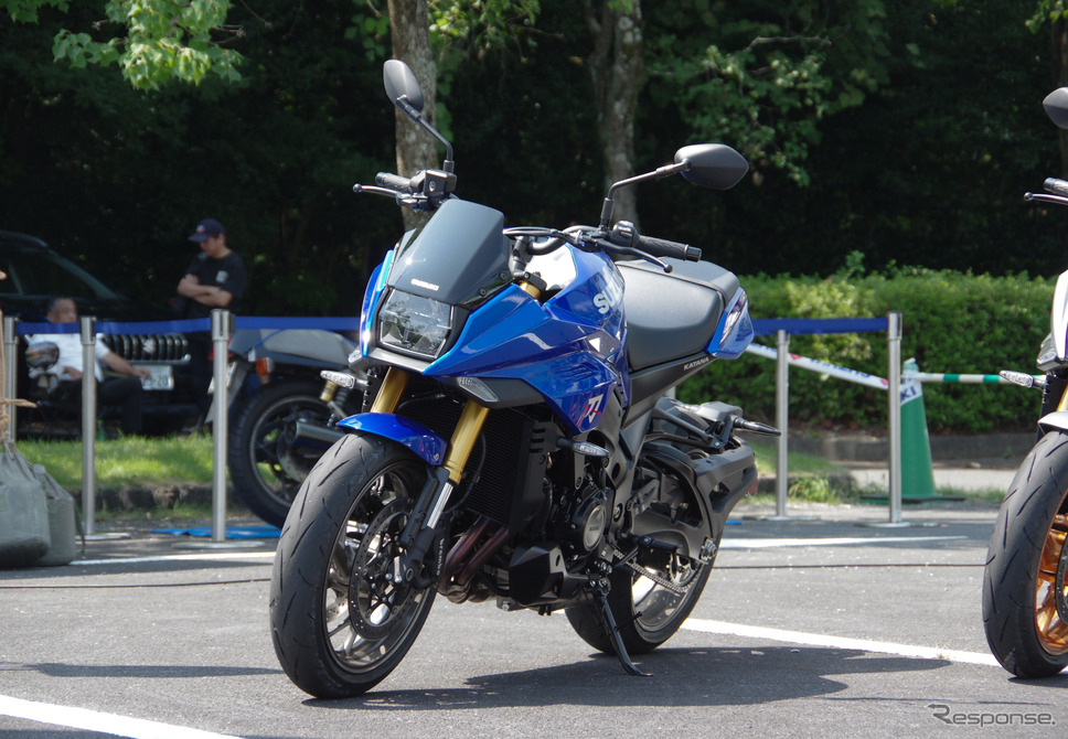「KATANAミーティング2024」で初公開されたビガーブルーの新型スズキ『カタナ』《写真撮影 宮崎壮人》