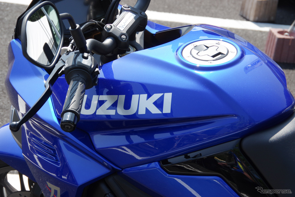「KATANAミーティング2024」で初公開されたビガーブルーの新型スズキ『カタナ』《写真撮影 宮崎壮人》