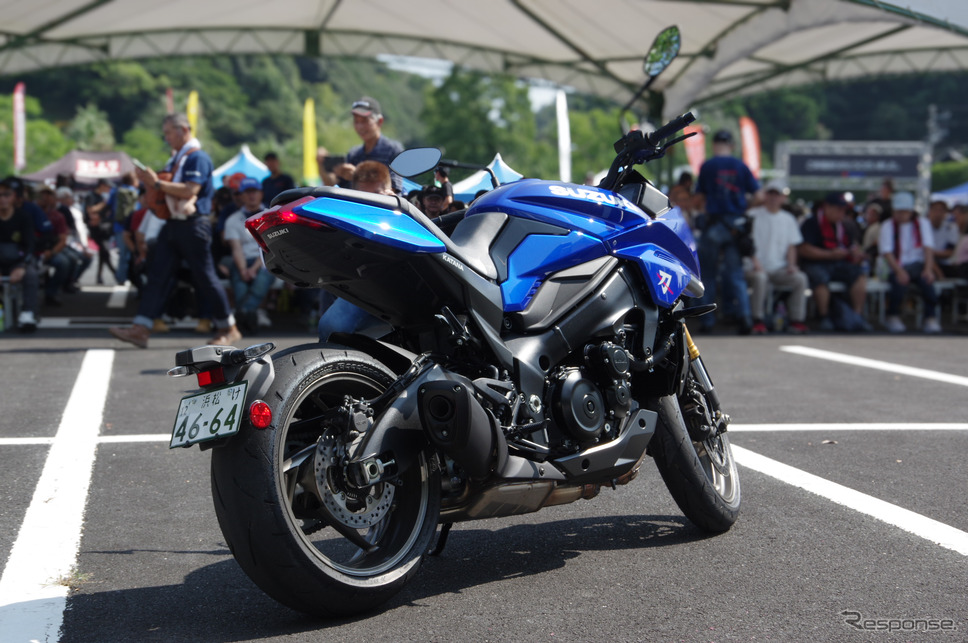 「KATANAミーティング2024」で初公開されたビガーブルーの新型スズキ『カタナ』《写真撮影 宮崎壮人》