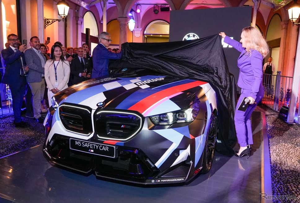 BMW M5 新型の「MotoGP」セーフティカー《photo by BMW》