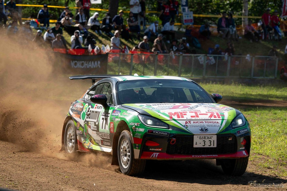 JN-3クラス優勝車両(全日本ラリー選手権)《写真提供 横浜ゴム》