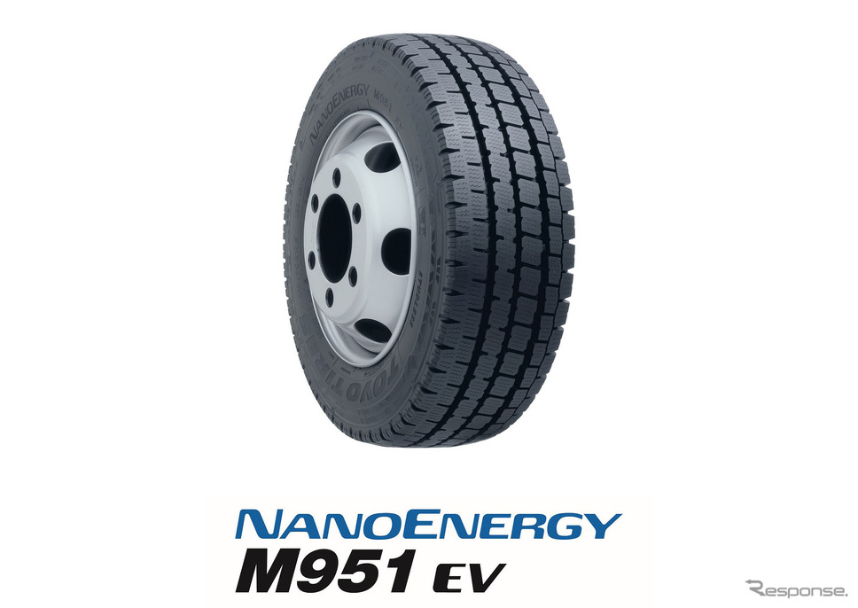 トーヨータイヤの国内初の小型EVトラック専用スタッドレスタイヤ「ナノエナジーM951 EV」《画像提供 トーヨータイヤ》