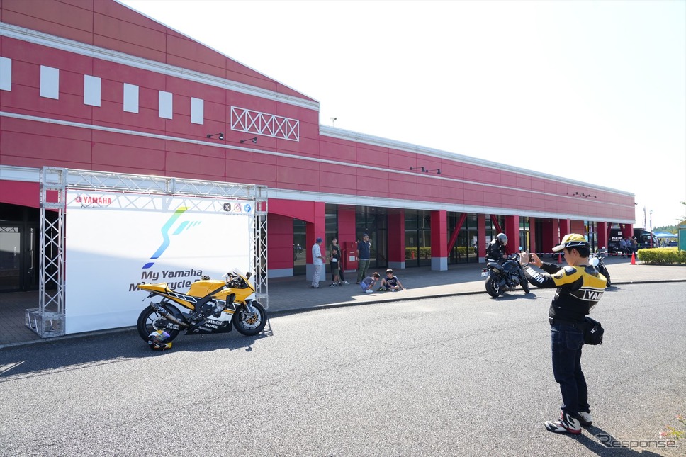 フォトスポットも用意されている《写真提供 ヤマハ発動機》
