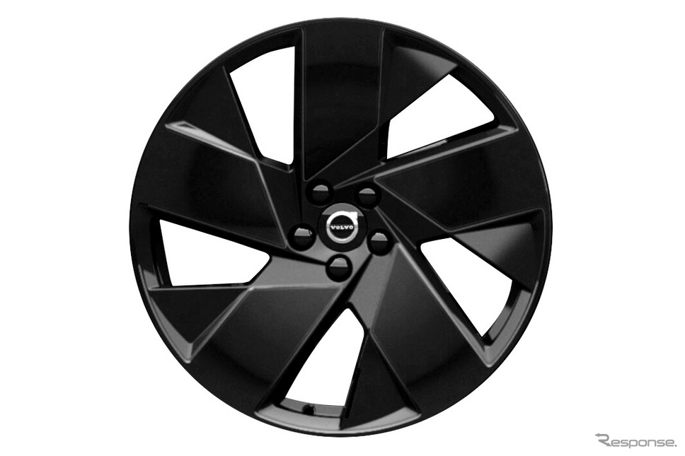 ボルボ EX40 Ultra Single Motor Black Edition《写真提供 ボルボ・カー・ジャパン》