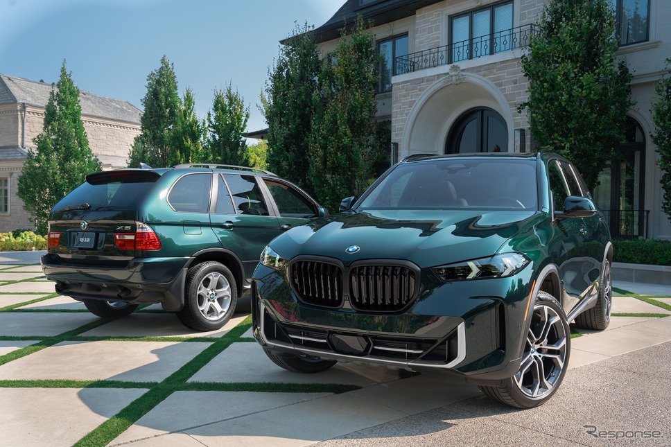 BMW X5 Edition 25 Jahre(手前)と初代X5《photo by BMW》