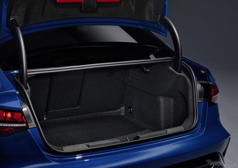 アウディ S3セダン 改良新型《photo by Audi》