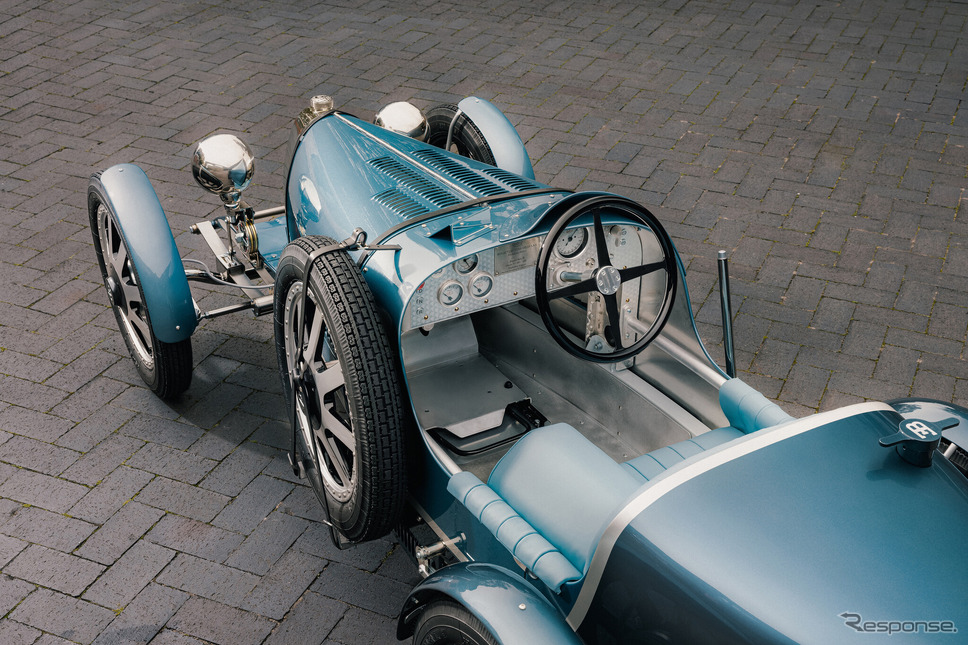 ブガッティの85%スケールの電動ミニカー「ベビーII トゥールビヨン エディション」《photo by bugatti》