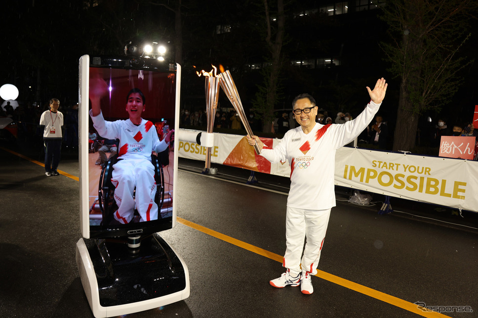 トヨタが五輪・パラの最高位スポンサー終了を正式表明。写真は「東京2020オリンピック」聖火ランナーをつとめた豊田章男氏(2021年)《写真提供 トヨタ自動車》