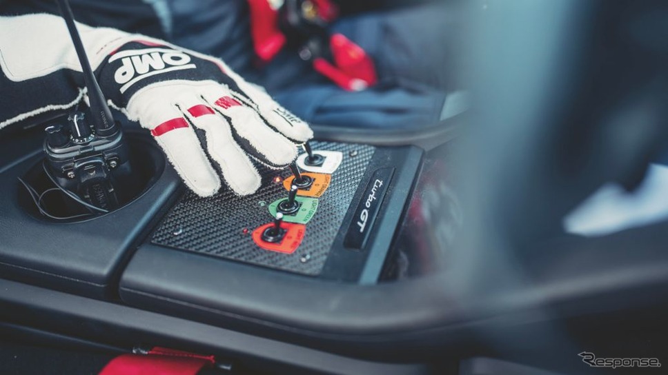 ポルシェ・タイカン・ターボGTがフォーミュラEの新型セーフティカーに《photo by Porsche》