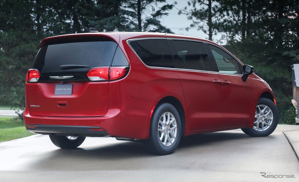 クライスラー・ボイジャーの2025年モデル《photo by Chrysler》