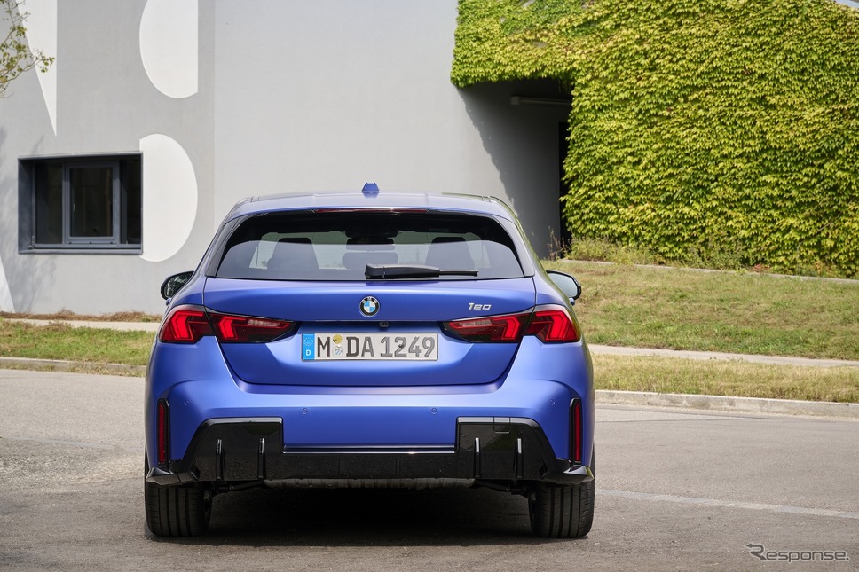 BMW 1シリーズ 新型(120)《photo by BMW》