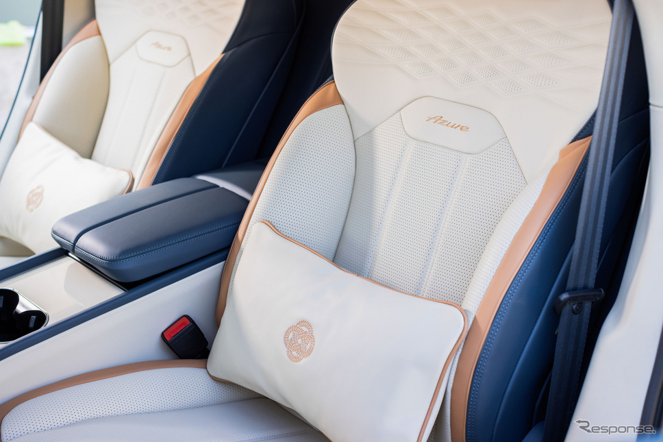 ベントレー・ベンテイガEWB アジュール・リビエラ・コレクション《photo by Bentley》