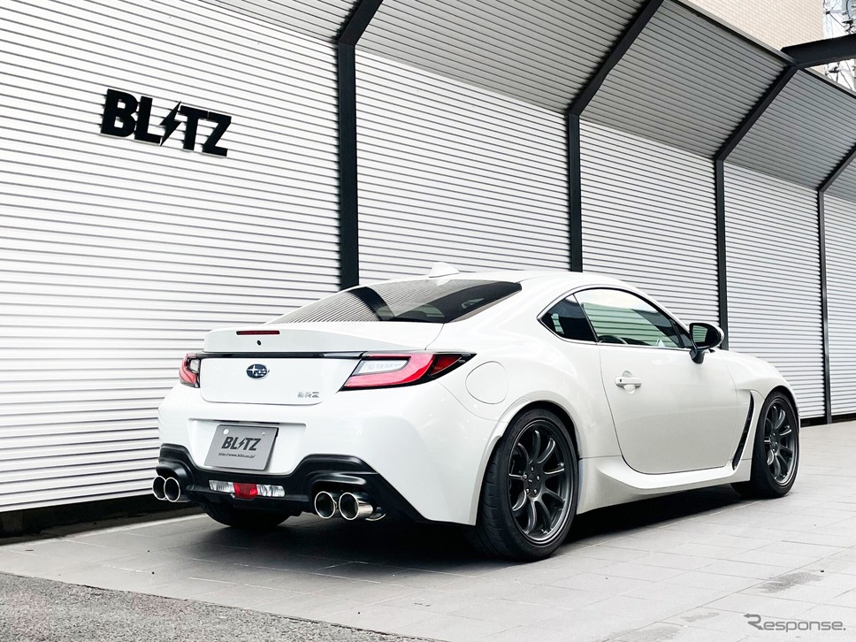 ニュルスペック・カスタムエディション 『GR86/BRZ」AT車用ステンレステールセット(VS)装着例《画像提供 BLITZ》