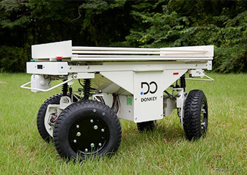 スマート農業ロボット CP200《写真提供 DONKEY》