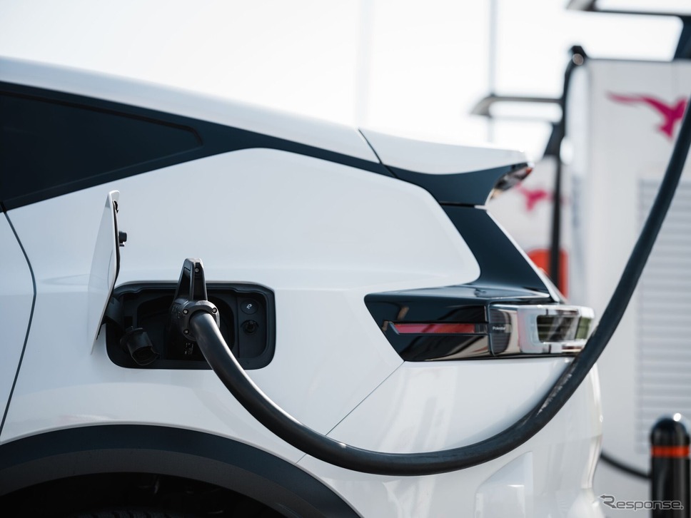 「Plug & Charge」機能を搭載するポールスター3《photo by polestar》