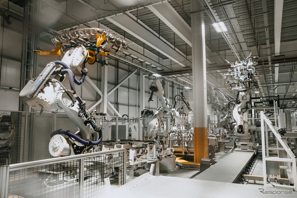 ジャガー・ランドローバーの英国ヘイルウッド工場《photo by JLR》