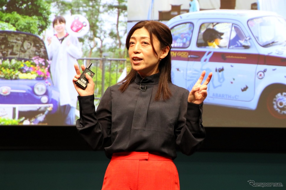 ステランティスジャパンでフィアットのブランドマネージャーを務める熊崎陽子さん《写真撮影 内田俊一》