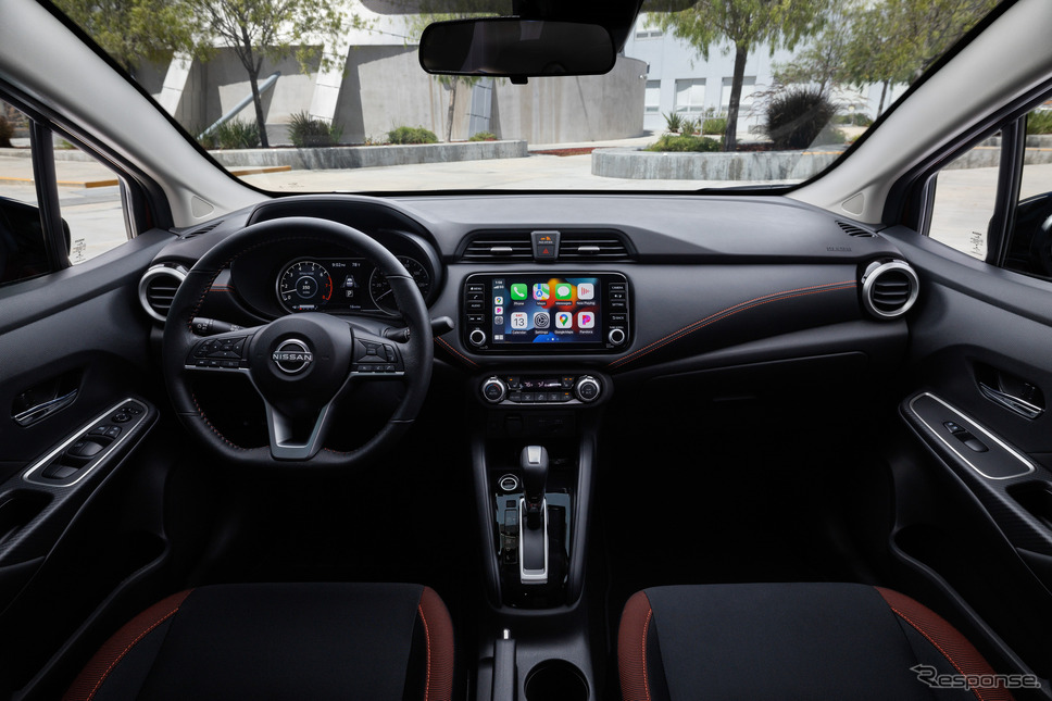 日産 ヴァーサ の2025年モデル《photo by Nissan》