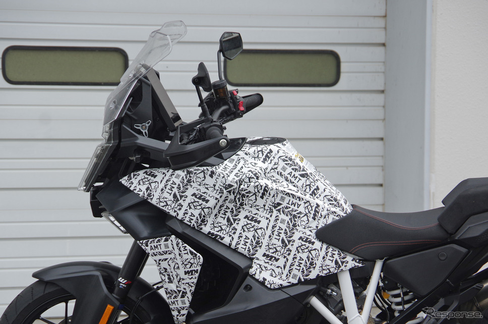自動マニュアルトランスミッションを搭載するKTMの新型バイクプロトタイプ（取材協力：ボッシュ）《写真撮影 宮崎壮人》