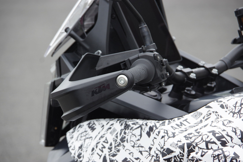 自動マニュアルトランスミッションを搭載するKTMの新型バイクプロトタイプ（取材協力：ボッシュ）《写真撮影 宮崎壮人》