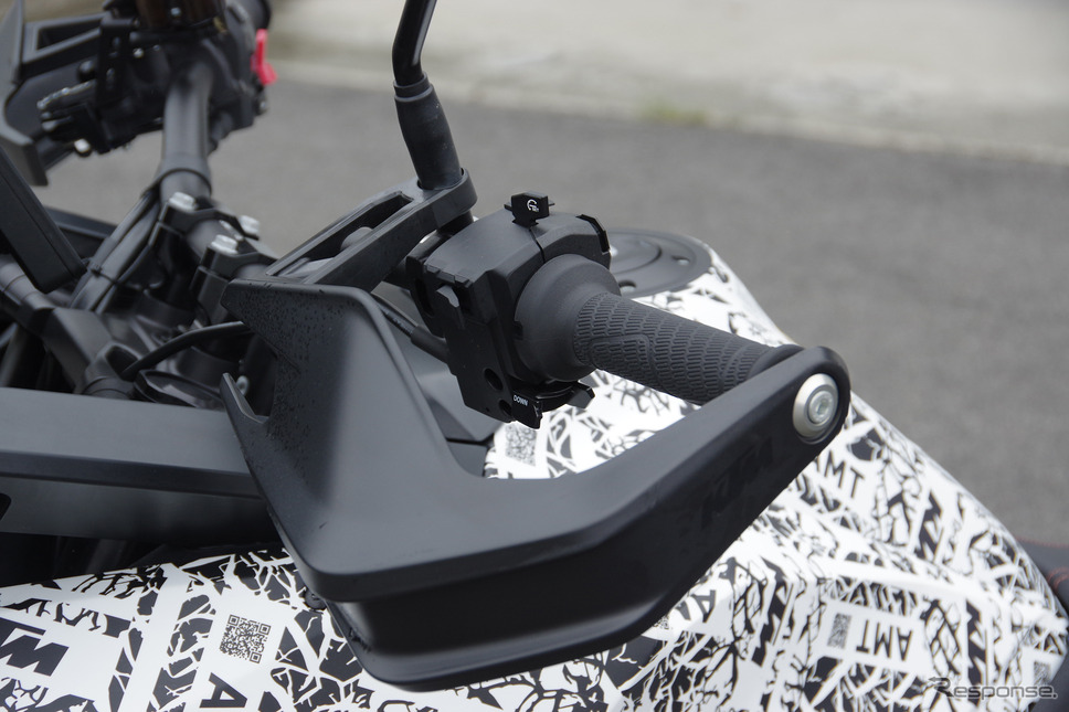 自動マニュアルトランスミッションを搭載するKTMの新型バイクプロトタイプ（取材協力：ボッシュ）《写真撮影 宮崎壮人》