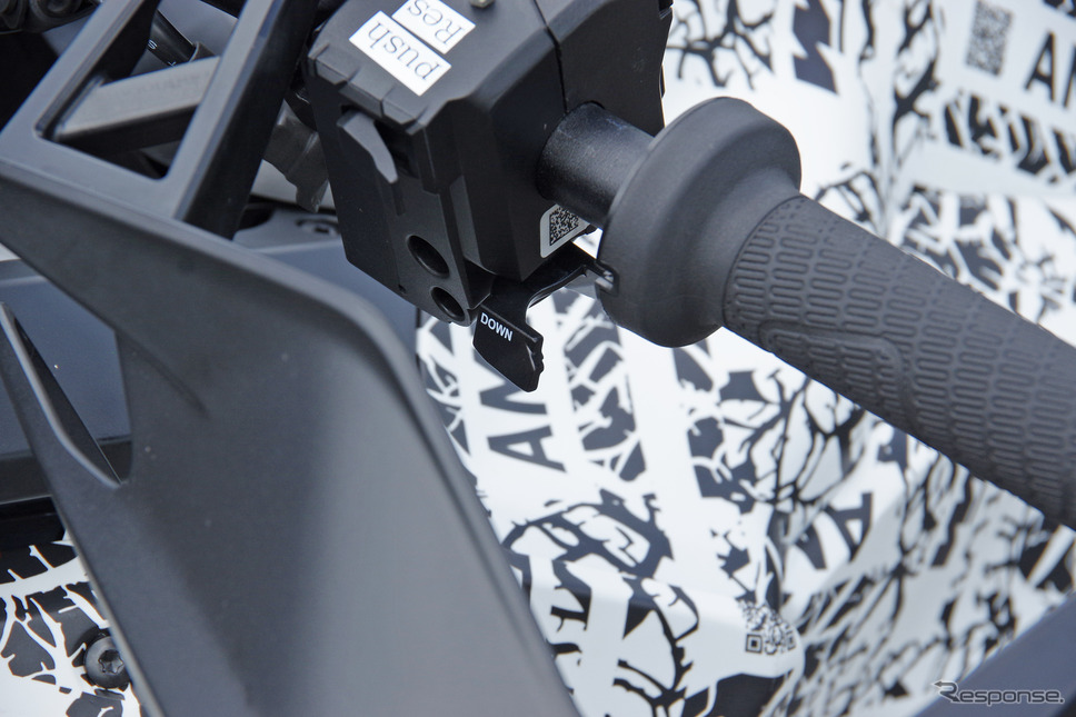 自動マニュアルトランスミッションを搭載するKTMの新型バイクプロトタイプ（取材協力：ボッシュ）《写真撮影 宮崎壮人》