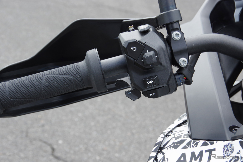 自動マニュアルトランスミッションを搭載するKTMの新型バイクプロトタイプ（取材協力：ボッシュ）《写真撮影 宮崎壮人》