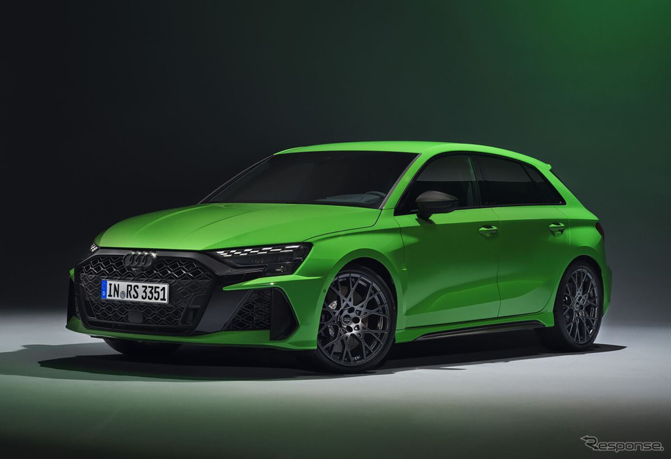 アウディRS3スポーツバック 新型《photo by Audi》
